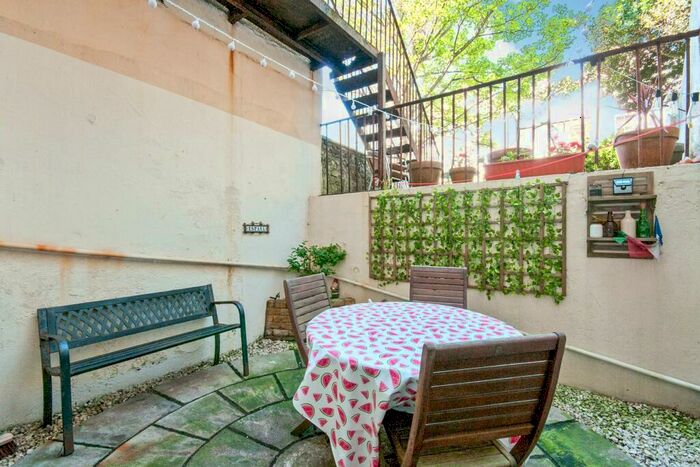 1 Bedroom Flat To Rent In Cambridge Road, Hove, BN3