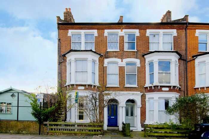 1 Bedroom Flat To Rent In Horsford Road, Brixton, London, SW2