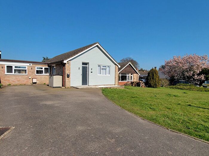 3 Bedroom Bungalow For Sale In Beech Close, Sproughton, Ipswich, Suffolk, IP8