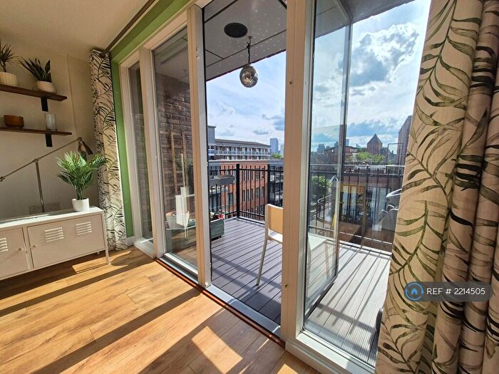 2 Bedroom Flat To Rent In Haggerston, London, E2