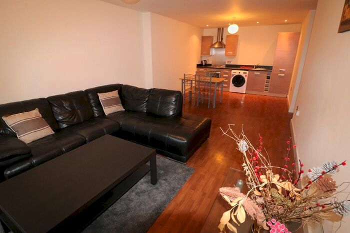 2 Bedroom Flat To Rent In Sherborne Street, Birmingham, Birmingham, B16