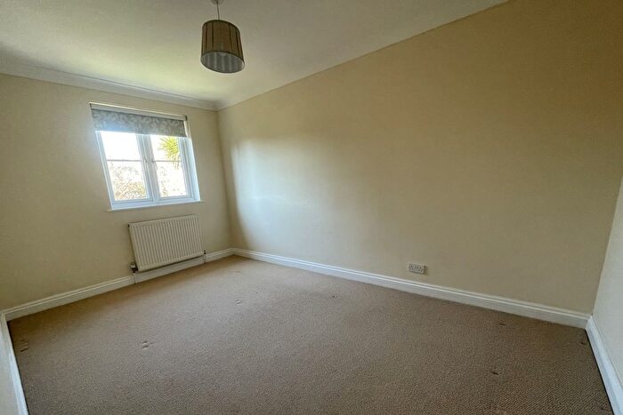 3 Bedroom End Of Terrace House For Sale In Homestead Court, Deal, CT14