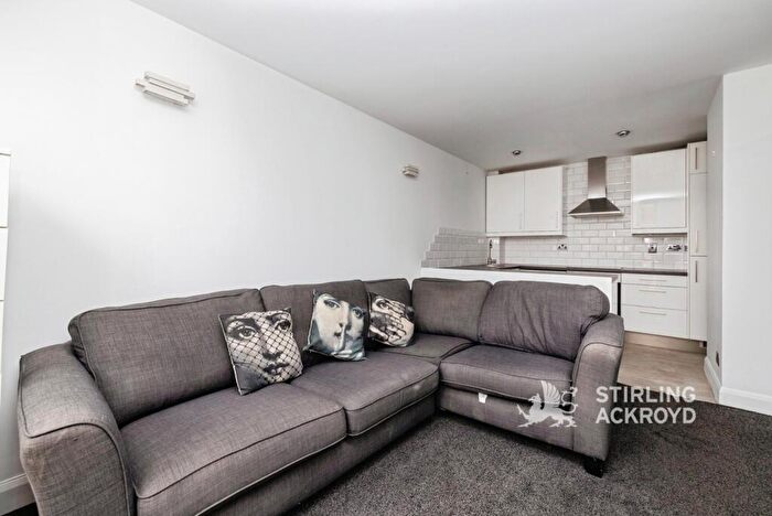 1 Bedroom Apartment To Rent In Fairfield Road, Bow, London, E3