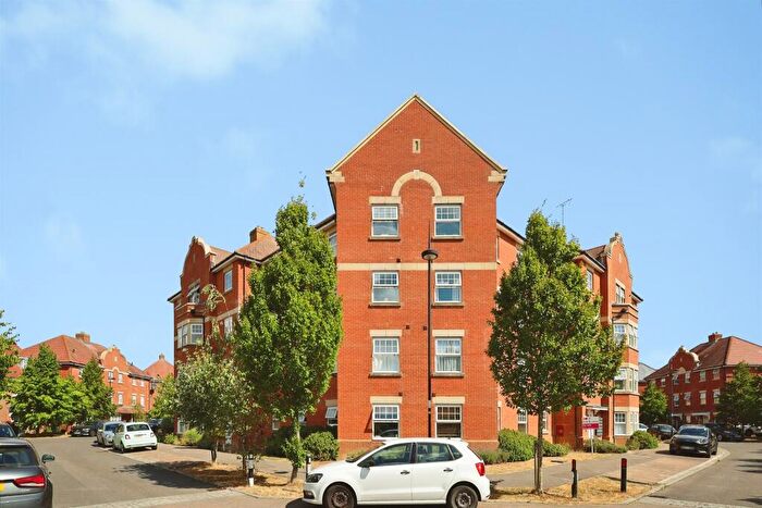 2 Bedroom Flat For Sale In Reid Crescent, Hellingly, Hailsham, BN27