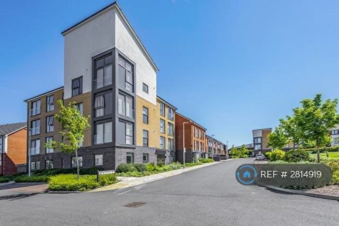 2 Bedroom Flat To Rent In Woolhampton Way, Reading, RG2