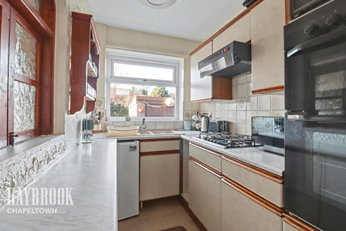 3 Bedroom Semi-Detached House For Sale In Cliffe House Road, Sheffield, S5