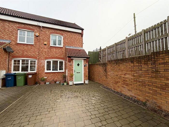 3 Bedroom House For Sale In Harwood Drive, Mulberry Park, Houghton Le Spring, DH4