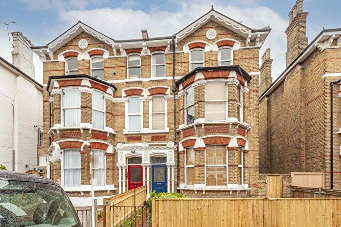 2 Bedroom Flat To Rent In Tierney Road, London, SW2
