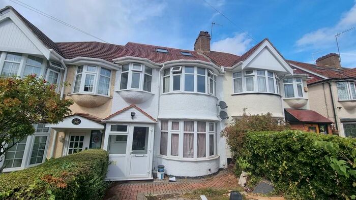 1 Bedroom Terraced House To Rent In Ground Floor, Hay Lane, Kingsbury, NW9