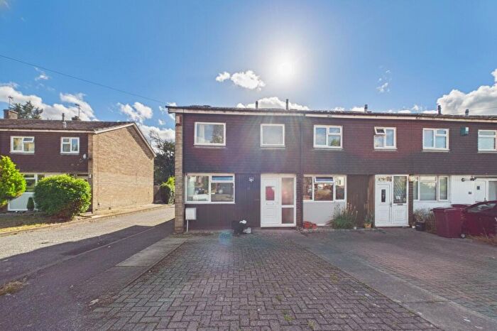 3 Bedroom End Of Terrace House For Sale In Barnsdale Road, Reading, Berkshire, RG2