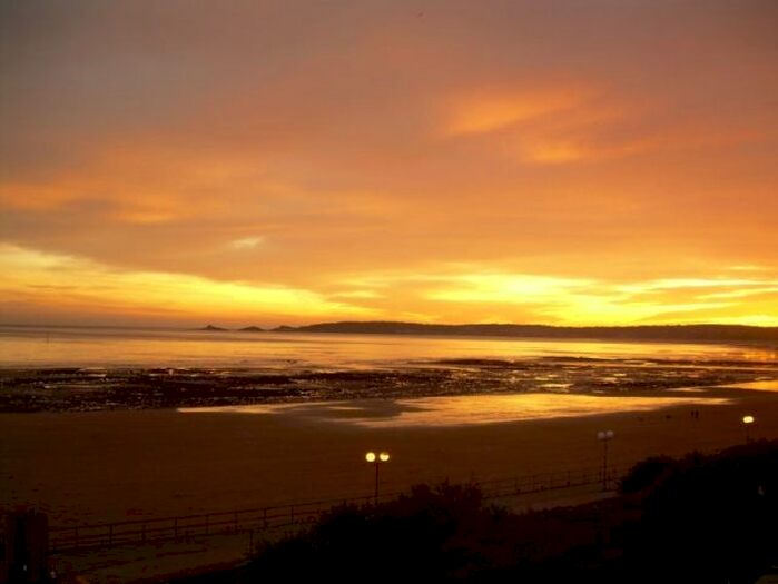 2 Bedroom Flat To Rent In Meridian Tower, Trawler Road, Marina, Swansea, SA1