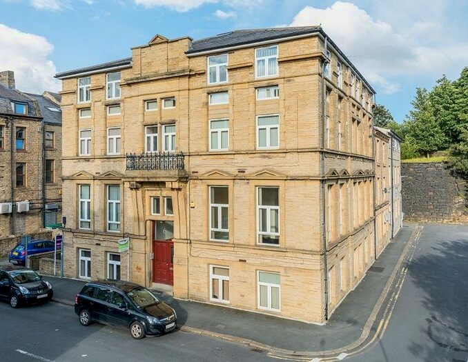 1 Bedroom Flat To Rent In Charles Street, Shipley, BD17