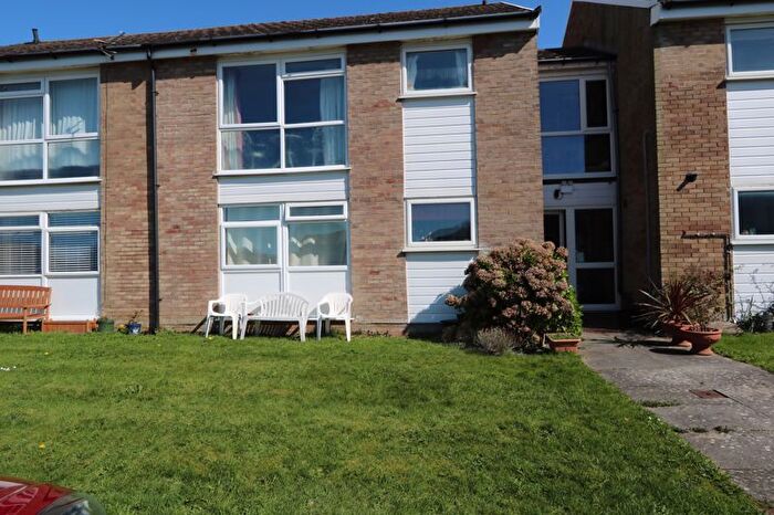 2 Bedroom Flat For Sale In Ty Helyg, Tywyn, LL36