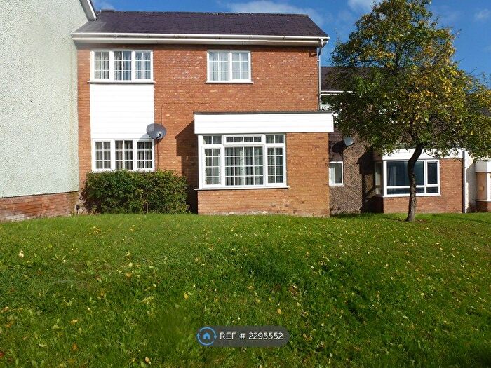 2 Bedroom Terraced House To Rent In Cledan, Newtown, SY16