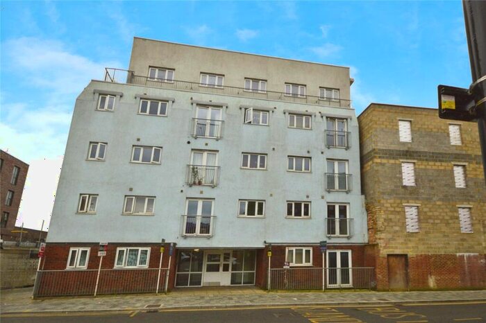 1 Bedroom Flat For Sale In Palmerston Road, Wealdstone, Harrow, HA3