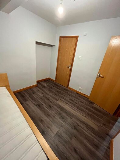 1 Bedroom Flat To Rent In King Edwards Road, Swansea, SA1