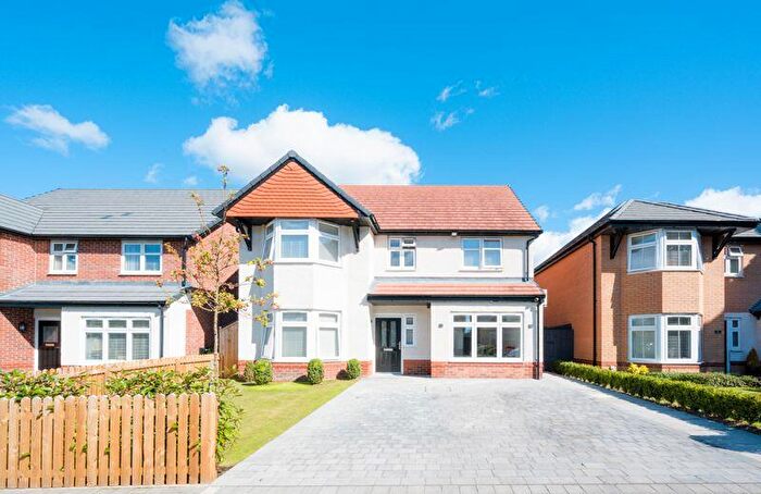 4 Bedroom Detached House To Rent In Stoneleigh Park, Thornton, L23