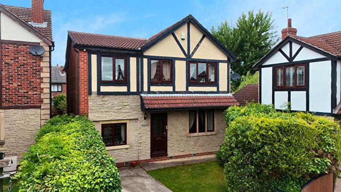 5 Bedroom Detached House For Sale In Stone Lea Grove, South Elmsall, Pontefract, WF9