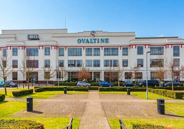 3 Bedroom Flat For Sale In Flat Ovaltine Court, Ovaltine Drive, Kings Langley, Hertfordshire, WD4