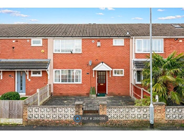 3 Bedroom Terraced House To Rent In Naburn Fold, Leeds, LS14