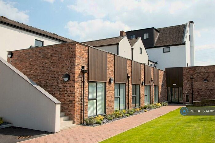 2 Bedroom Flat To Rent In Station Road, Hatton, DE65