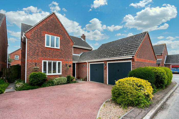4 Bedroom Detached House For Sale In Potters Crescent, Great Moulton, NR15