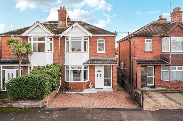 3 Bedroom Semi-Detached House For Sale In Leighton Road, Southampton, Hampshire, SO19