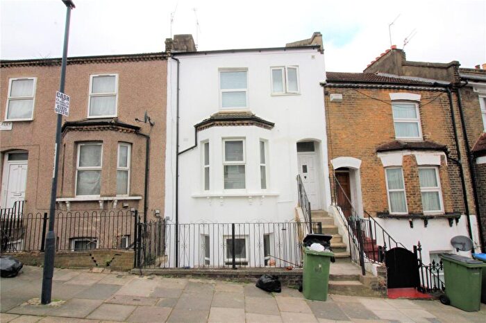 1 Bedroom Flat To Rent In Waverley Road, London, SE18