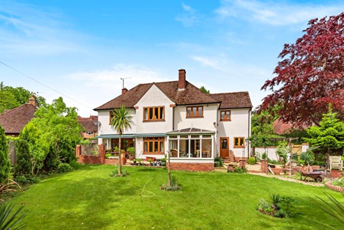 4 Bedroom Detached House For Sale In Rectory Road, Wokingham, Berkshire, RG40