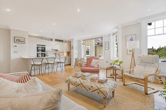 2 Bedroom Flat To Rent In Mount House, Northmoor Road, Oxford, Oxfordshire, OX2