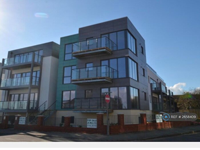 2 Bedroom Flat To Rent In Court Road, Hythe, CT21