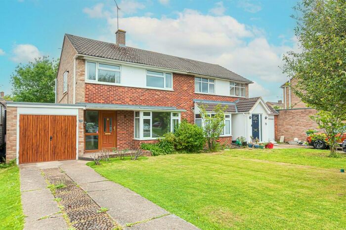 3 Bedroom Semi-Detached House To Rent In Clifton Road, Wokingham, RG41