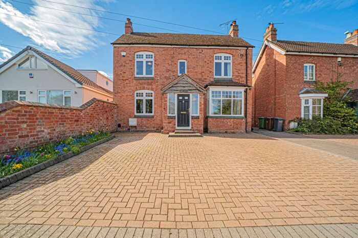 4 Bedroom Detached House For Sale In Balsall Street, Balsall Common, CV7