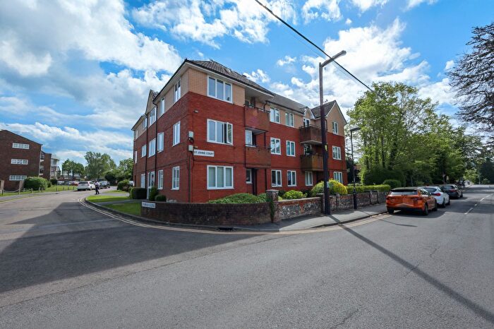 1 Bedroom Flat For Sale In St. Johns Road, St. Johns Court St. Johns Road, RH15