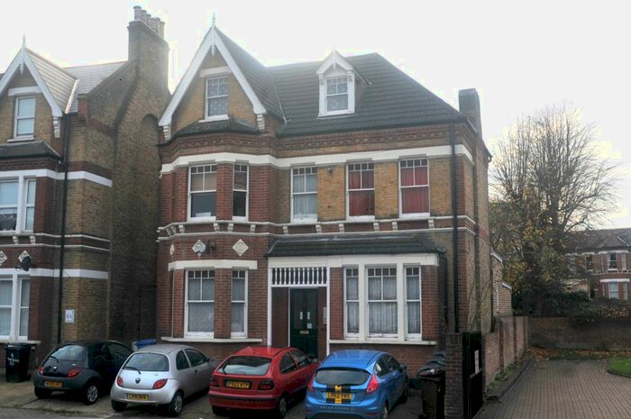 Terraced House To Rent In Wickham Road, Beckenham, BR3