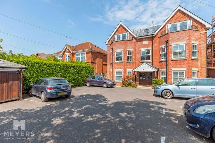 2 Bedroom Flat To Rent In Southbourne Road, Southbourne, BH6