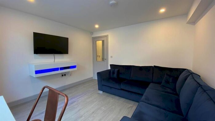 5 Bedroom Terraced House To Rent In Humber Avenue, Coventry, CV3