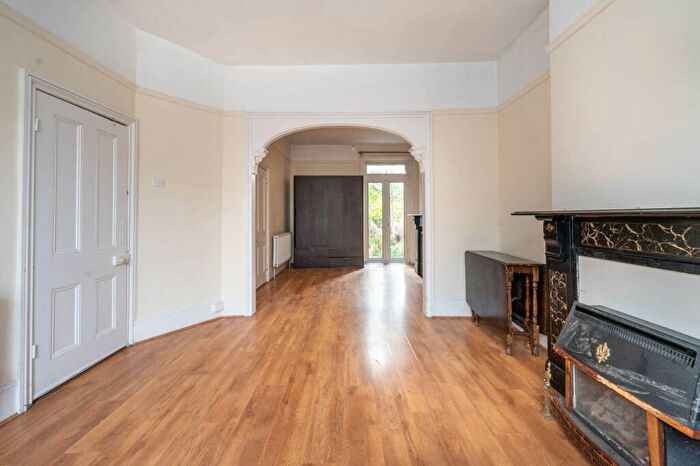 3 Bedroom Semi Detached House For Sale In Chesterfield Road, Leyton, London, E10