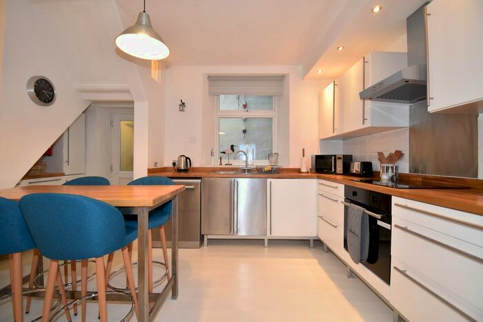 2 Bedroom Terraced House To Rent In Trevethan Hill, Falmouth, TR11