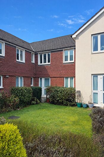 1 Bedroom Retirement Property For Sale In Darkes Lane, Potters Bar, EN6