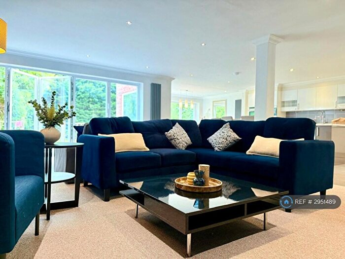 4 Bedroom Detached House To Rent In Ridge Avenue, Harpenden, AL5