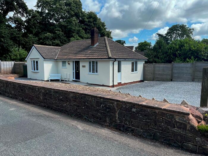 2 Bedroom Bungalow To Rent In Porlock Road, Minehead, TA24