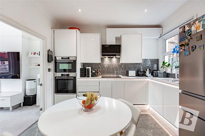 3 Bedroom Terraced House For Sale In Jersey Gardens, Wickford, Essex, SS11