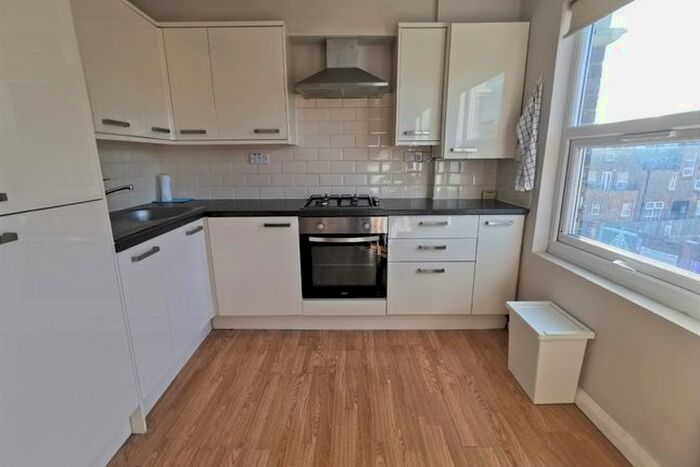 1 Bedroom Flat To Rent In Blackstock Road, London, N4