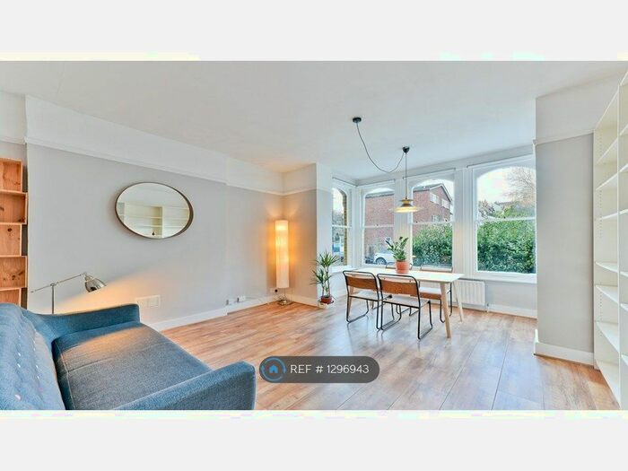 1 Bedroom Flat To Rent In Cintra Park, London SE19