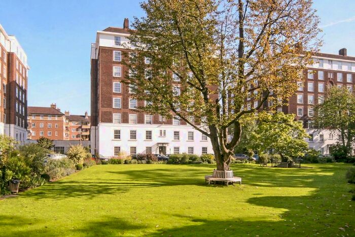 3 Bedroom Flat To Rent In Fitzjames Avenue, London, W14