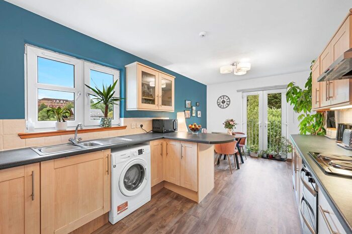 3 Bedroom Flat For Sale In Merchants Way, Inverkeithing, KY11