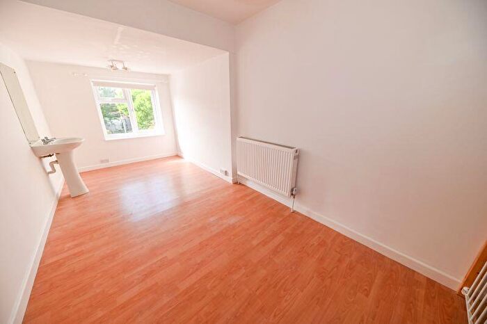 2 Bedroom Cottage For Sale In Whichers Gate Road, Rowlands Castle, PO9