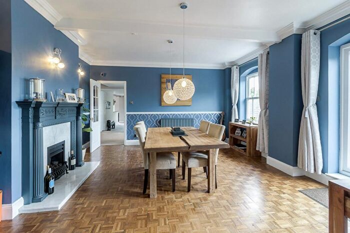 4 Bedroom Flat To Rent In Grove Street, Raunds, Northamptonshire, NN9