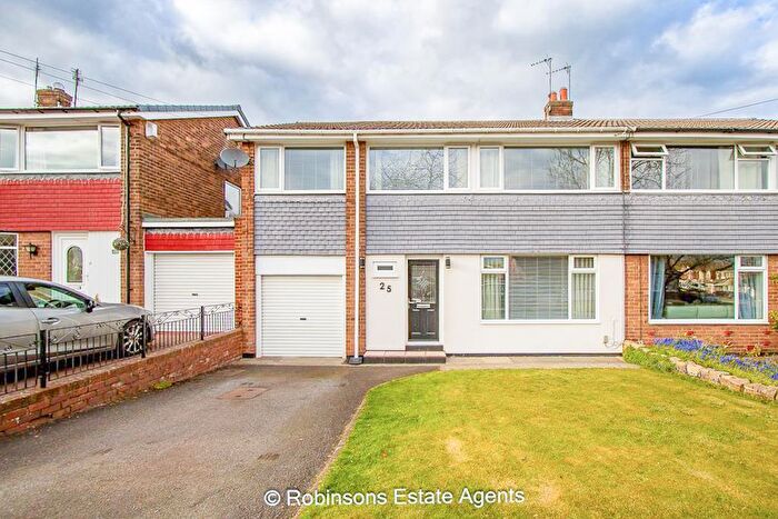 5 Bedroom Semi Detached House For Sale In York Crescent, Newton Hall, Durham, DH1